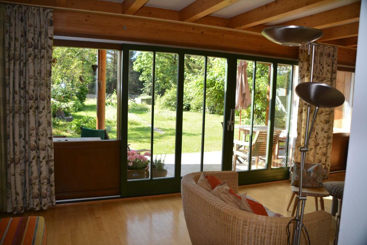 Petra Maria Sölle - Ferienhaus sehr privat Presseggersee Exterior foto